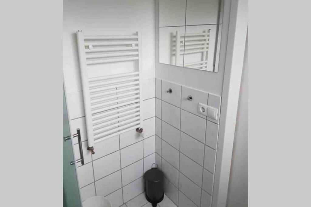 Private Studio Apartment Near The Airport Njarthvik Exterior photo