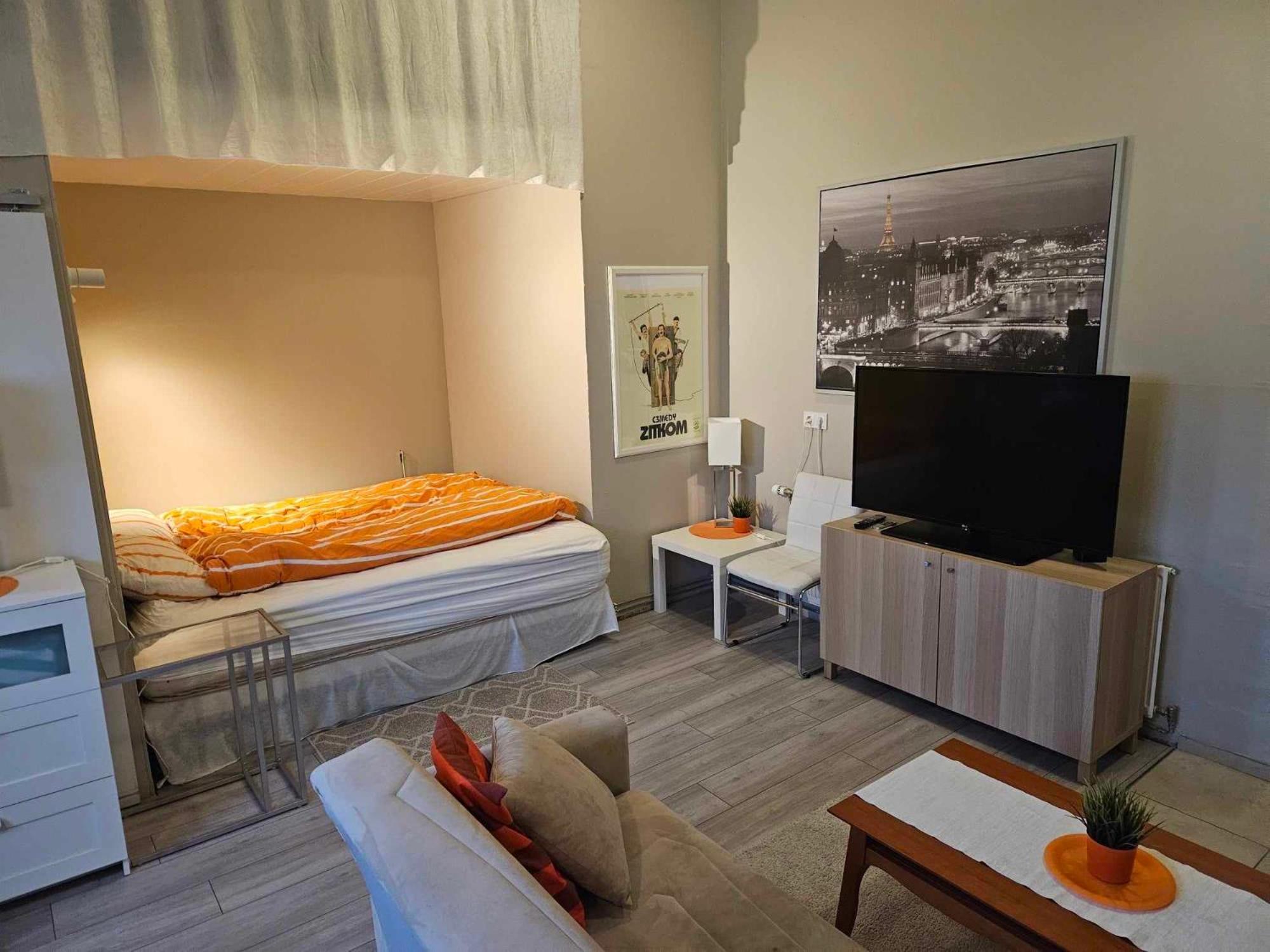 Private Studio Apartment Near The Airport Njarthvik Exterior photo